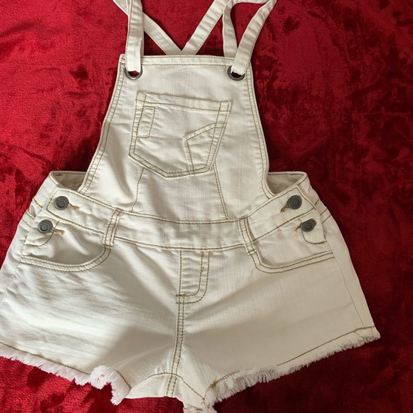 HOT KISS! - Picture 1 of 6